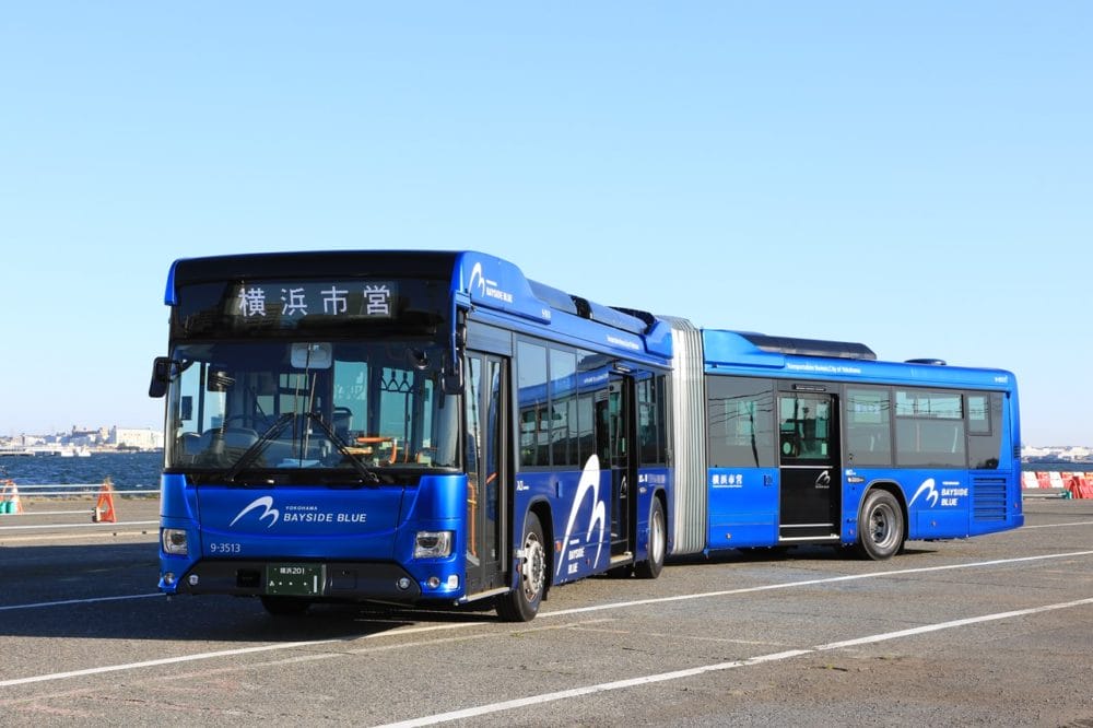 横浜ベイエリアの移動に 連接バス Bayside Blue ７ 23運行開始 あかいくつ ピアラインとの乗り換えも 横浜 みなとみらい近隣の地域情報メディア Hamanear ハマニア